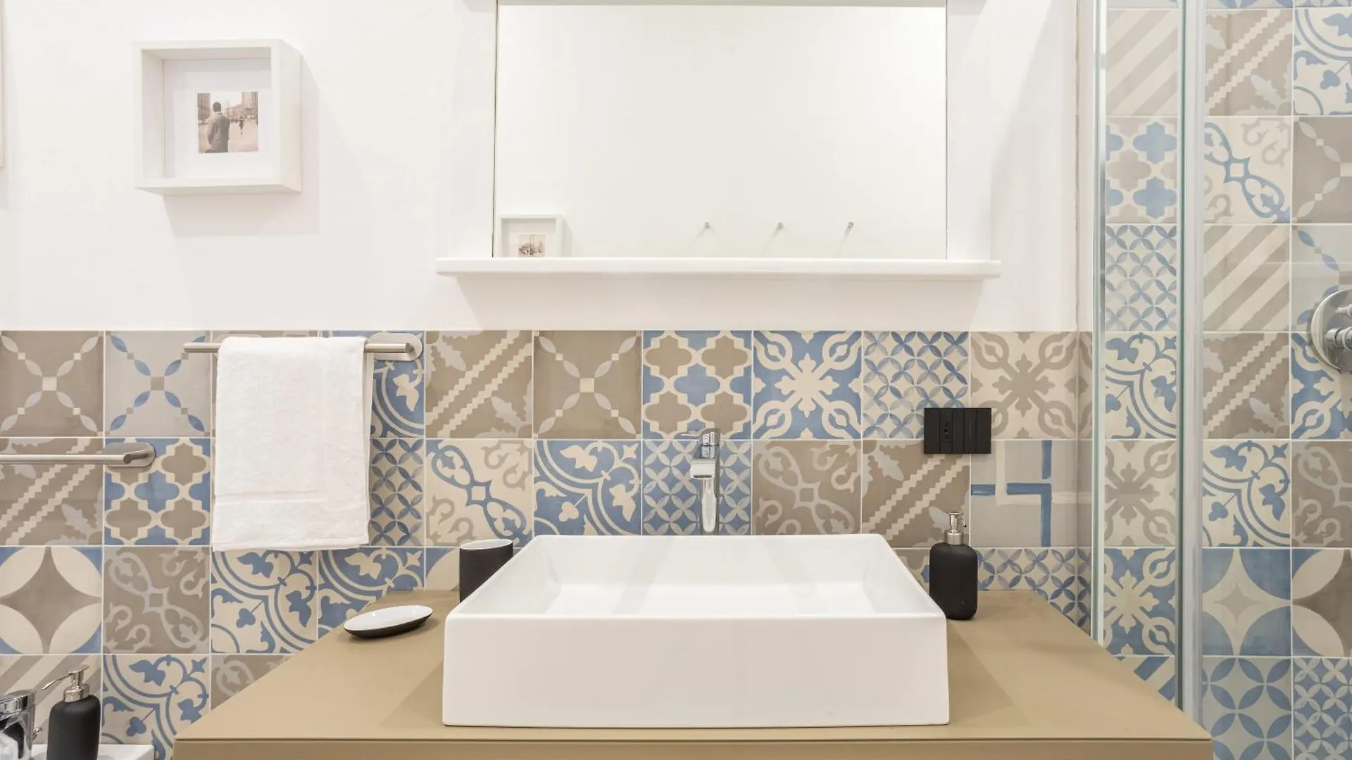 Sant Ambroeus Garden Apartment Milan