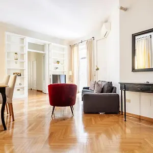 Apartment Cordusio, Milan